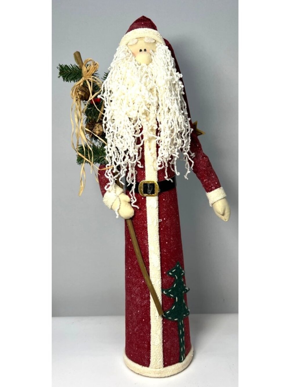 Vintage Style Santa Claus Figurine With Tree & Star Decor